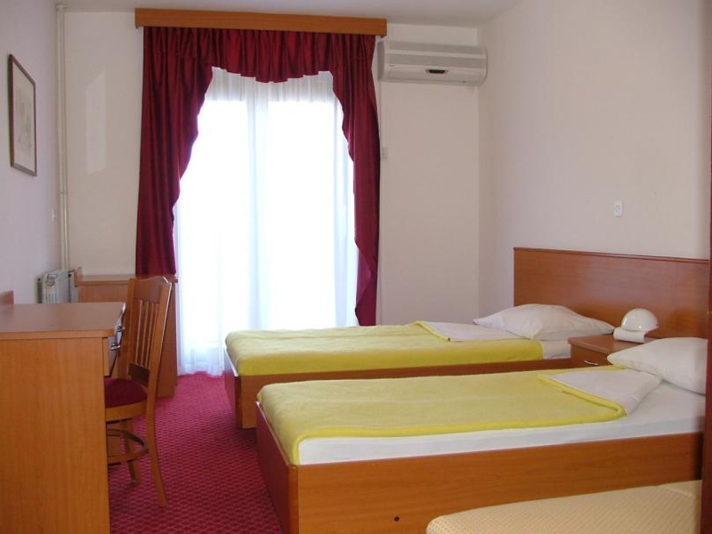 Hotel Zagreb1.jpg